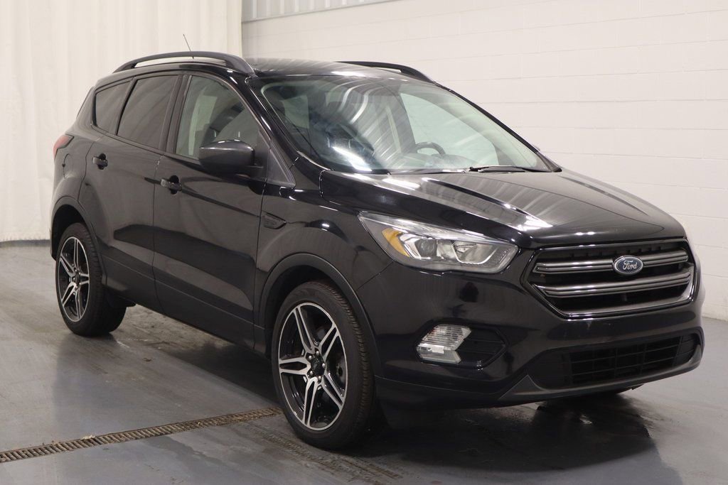 Used 2019 Ford Escape SEL image 2