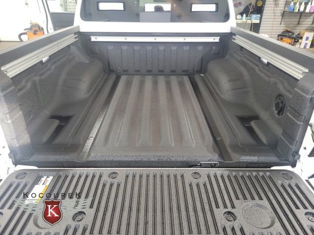 New 2026 Nissan Frontier PRO-4X w/ Pro-4x Convenience Package AWD/4WD image 19