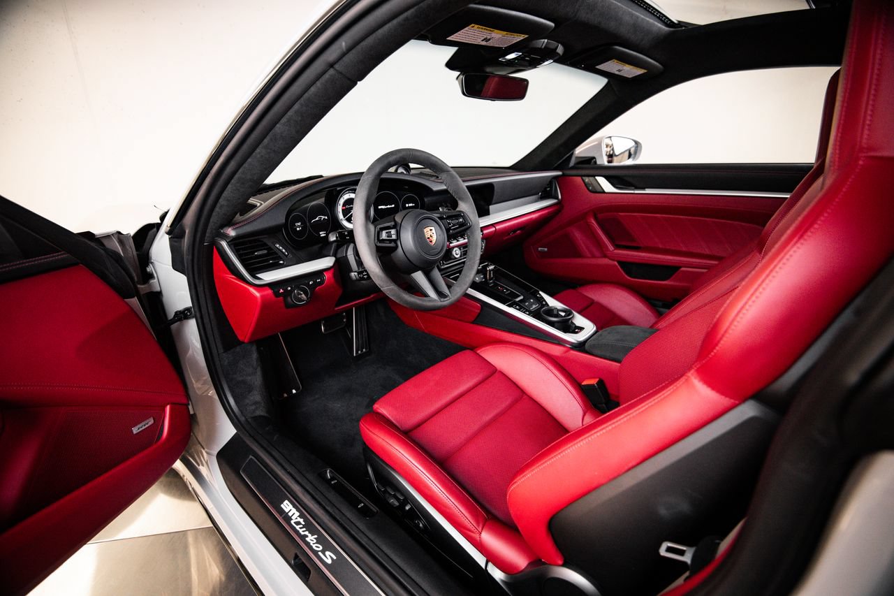 Certified 2022 Porsche 911 Turbo S AWD/4WD image 4