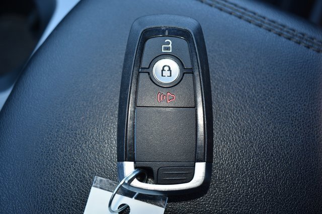 Used 2022 Ford Edge SEL image 29