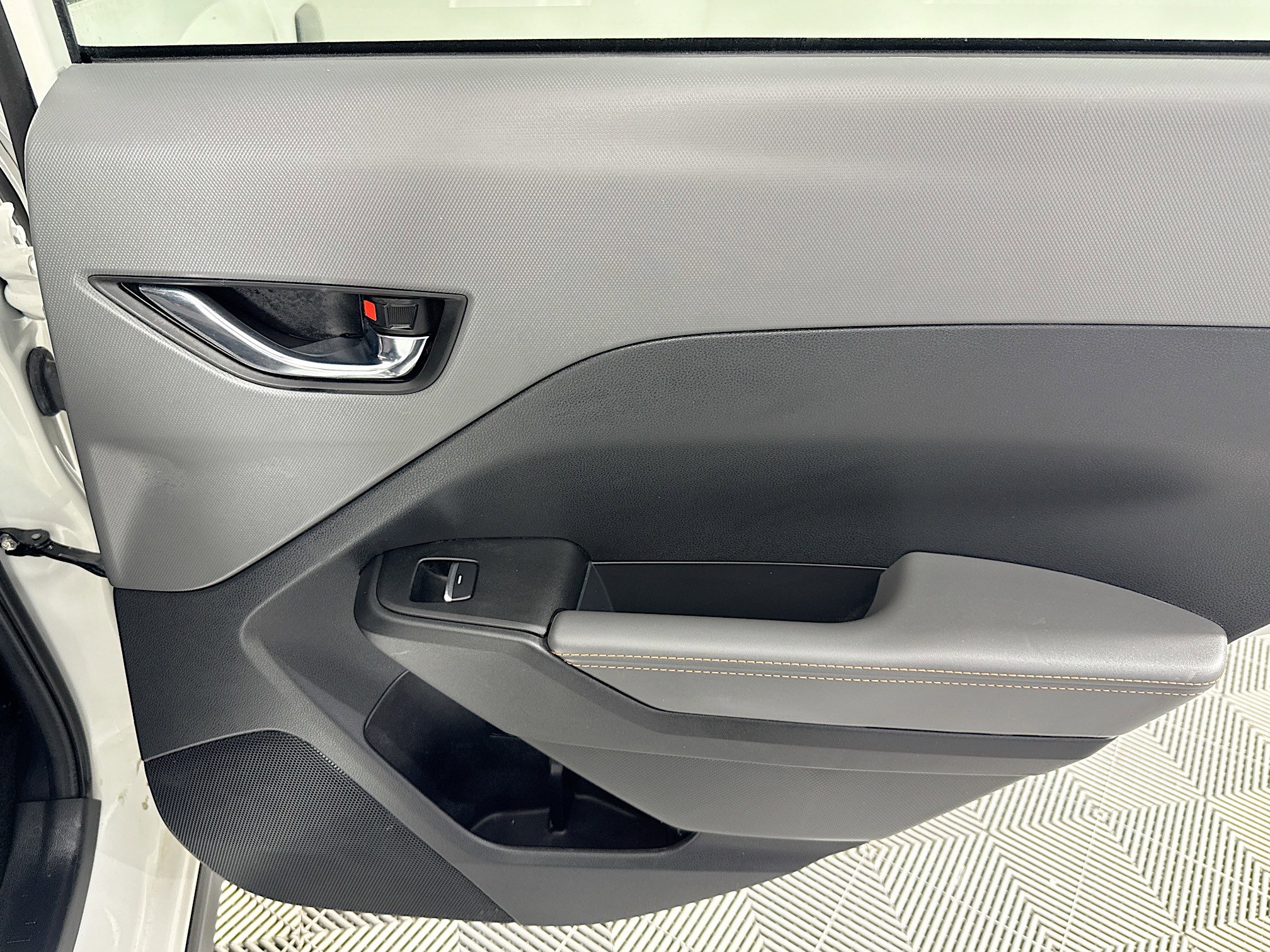 Used 2024 Subaru Crosstrek 2.5i Limited image 27