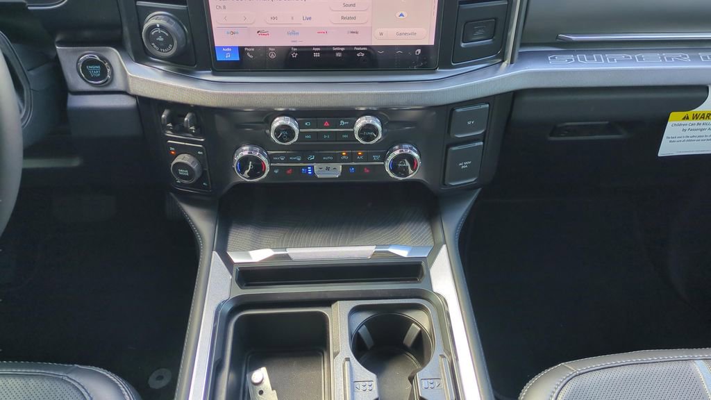 Used 2025 Ford F250 Platinum image 17