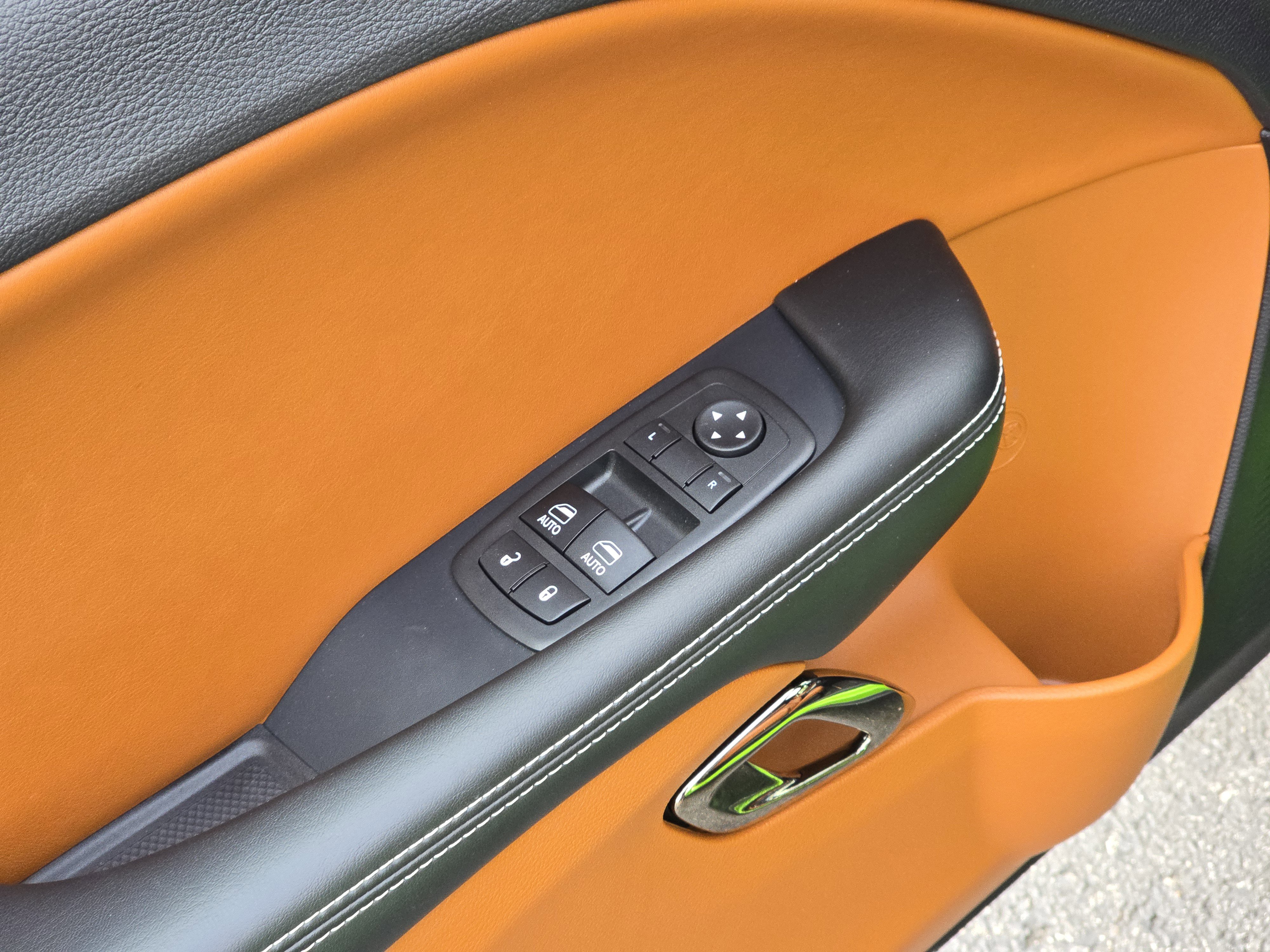 Used 2017 Dodge Challenger SRT Hellcat image 29