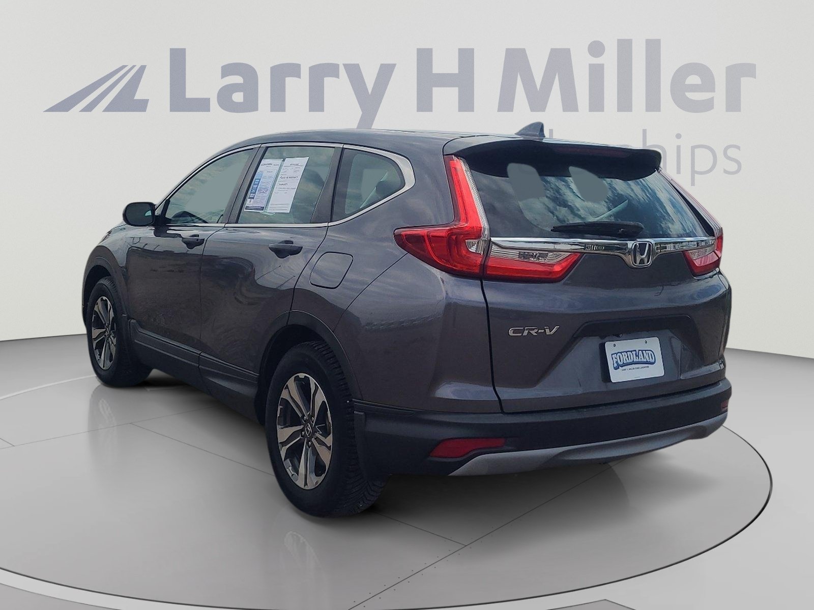 Used 2018 Honda CR-V LX image 3