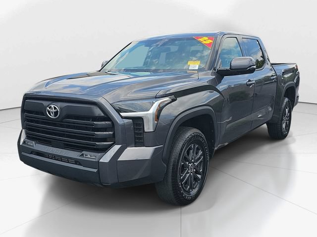 Used 2023 Toyota Tundra SR5 w/ SR5 Convenience Package AWD/4WD image 9