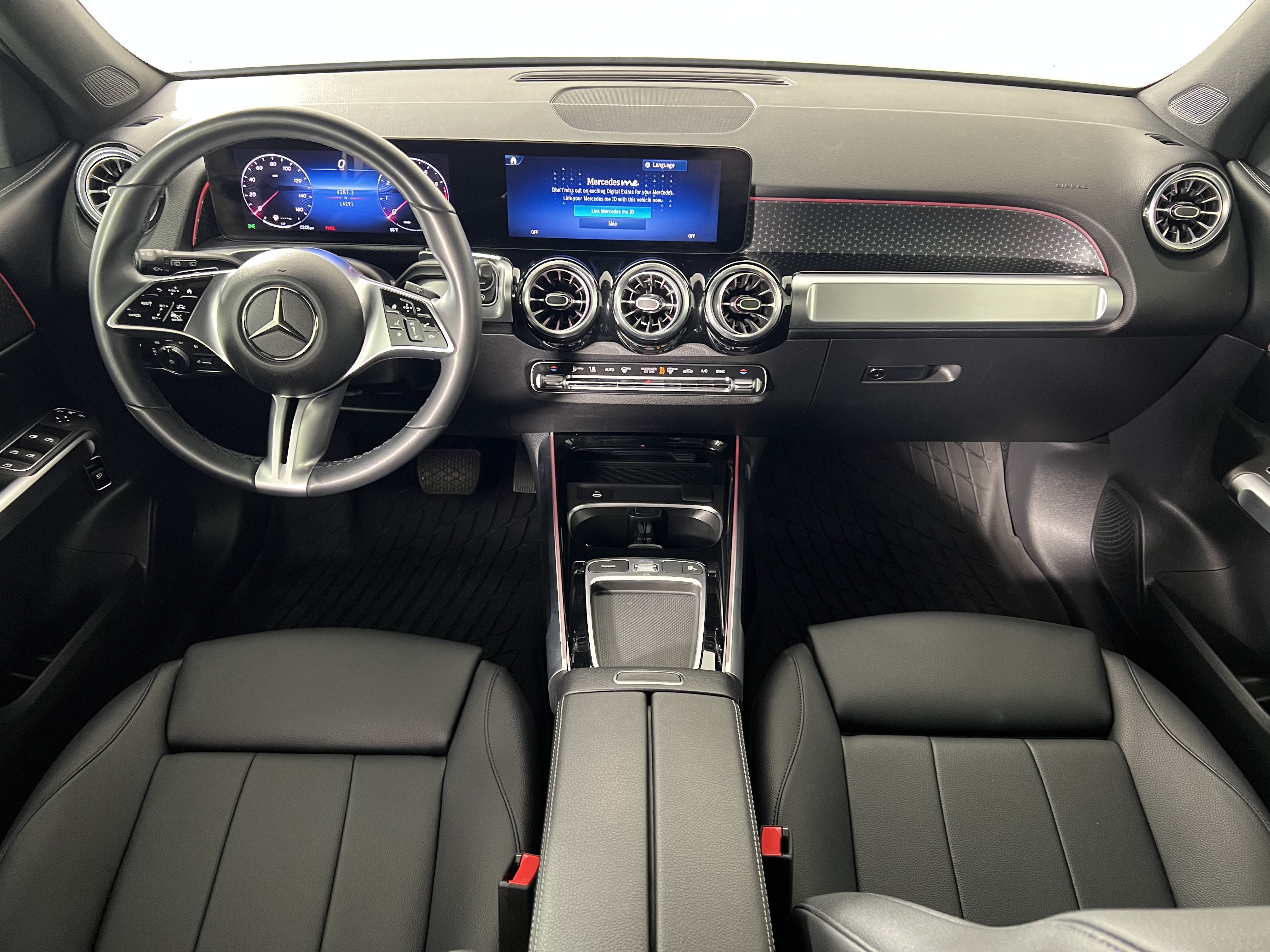 Certified 2024 Mercedes-Benz GLB 250 4MATIC image 22