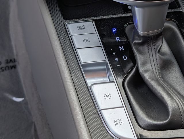 Used 2024 Hyundai Elantra SEL w/ Convenience Package FWD image 17