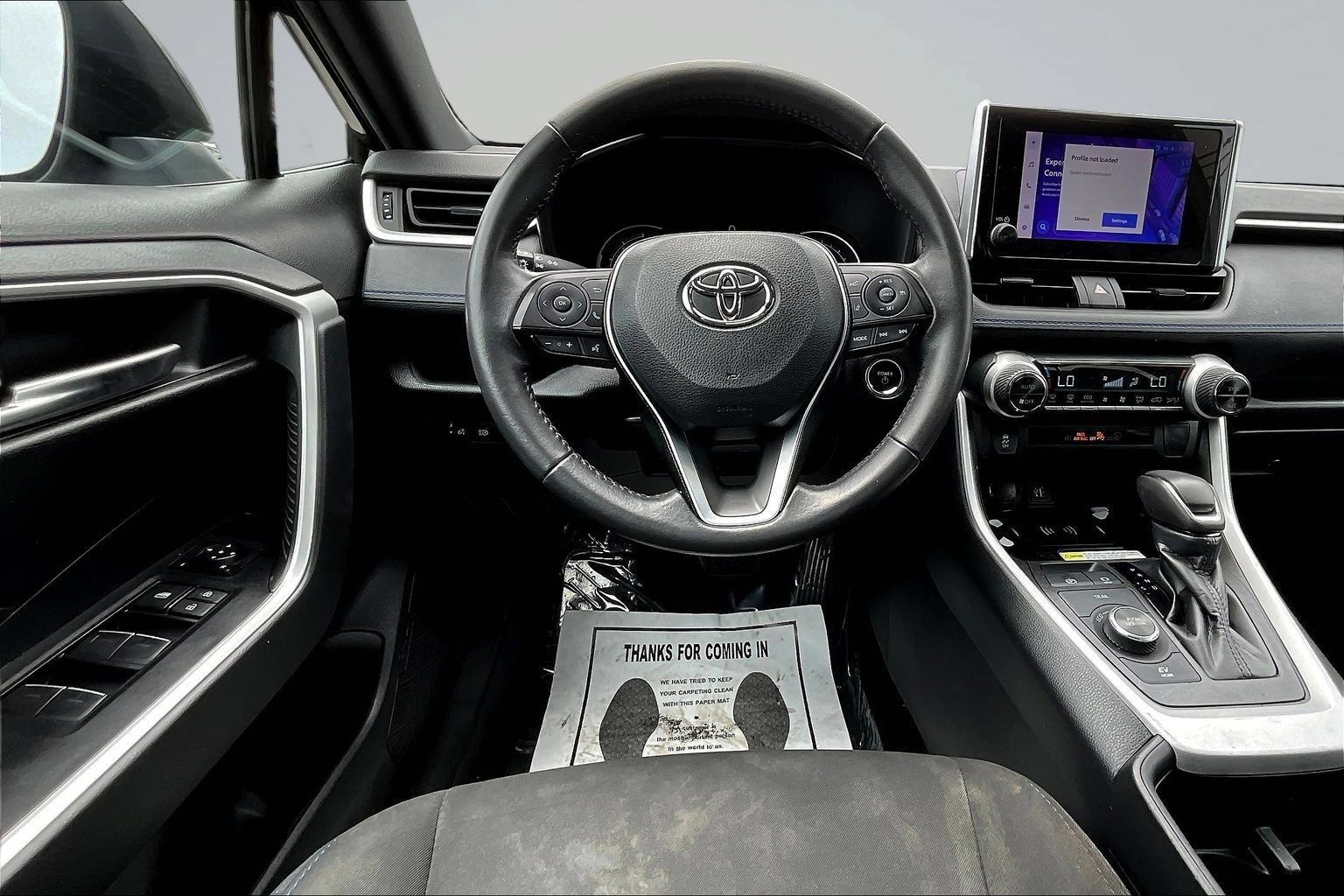 Used 2023 Toyota RAV4 SE AWD/4WD image 8