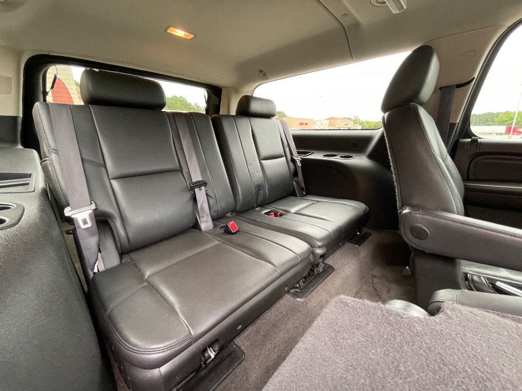 Used 2012 GMC Yukon XL Denali RWD image 29