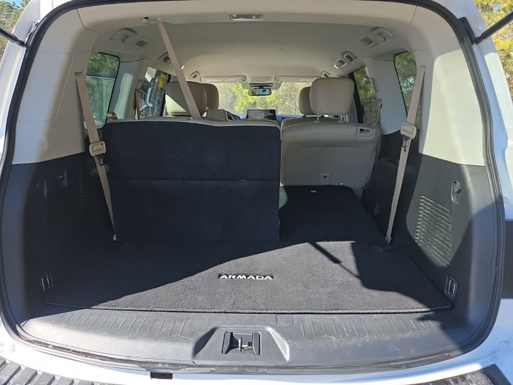 Used 2023 Nissan Armada SV image 29