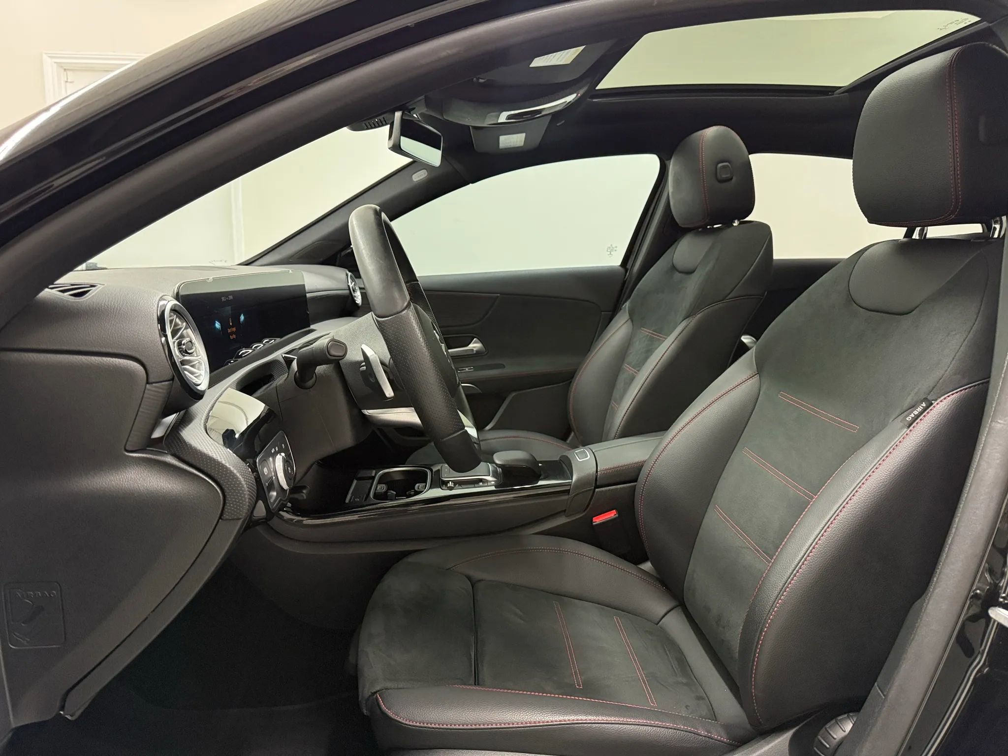 Used 2022 Mercedes-Benz A 220 4MATIC image 12