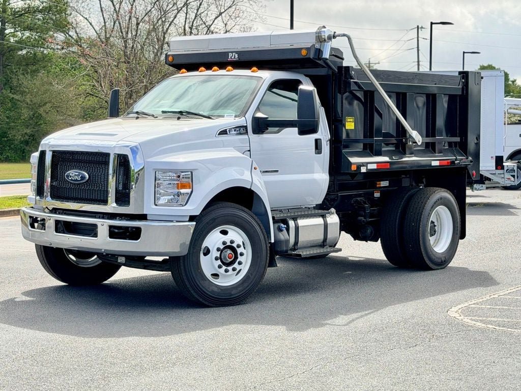 New 2027 Ford F750 2WD Regular Cab Super Duty image 2