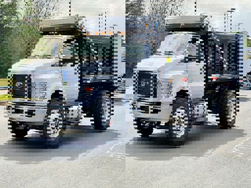 New 2027 Ford F750 2WD Regular Cab Super Duty image 2