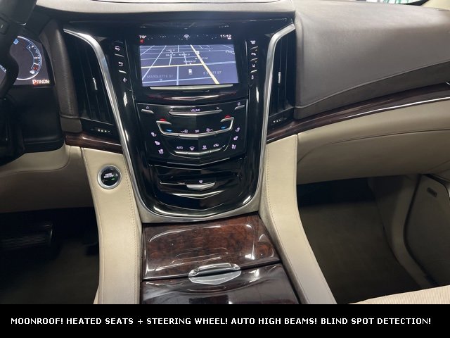 Used 2015 Cadillac Escalade Luxury image 27