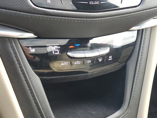 Certified 2019 Cadillac XT5 Luxury w/ Trailering Package image 28