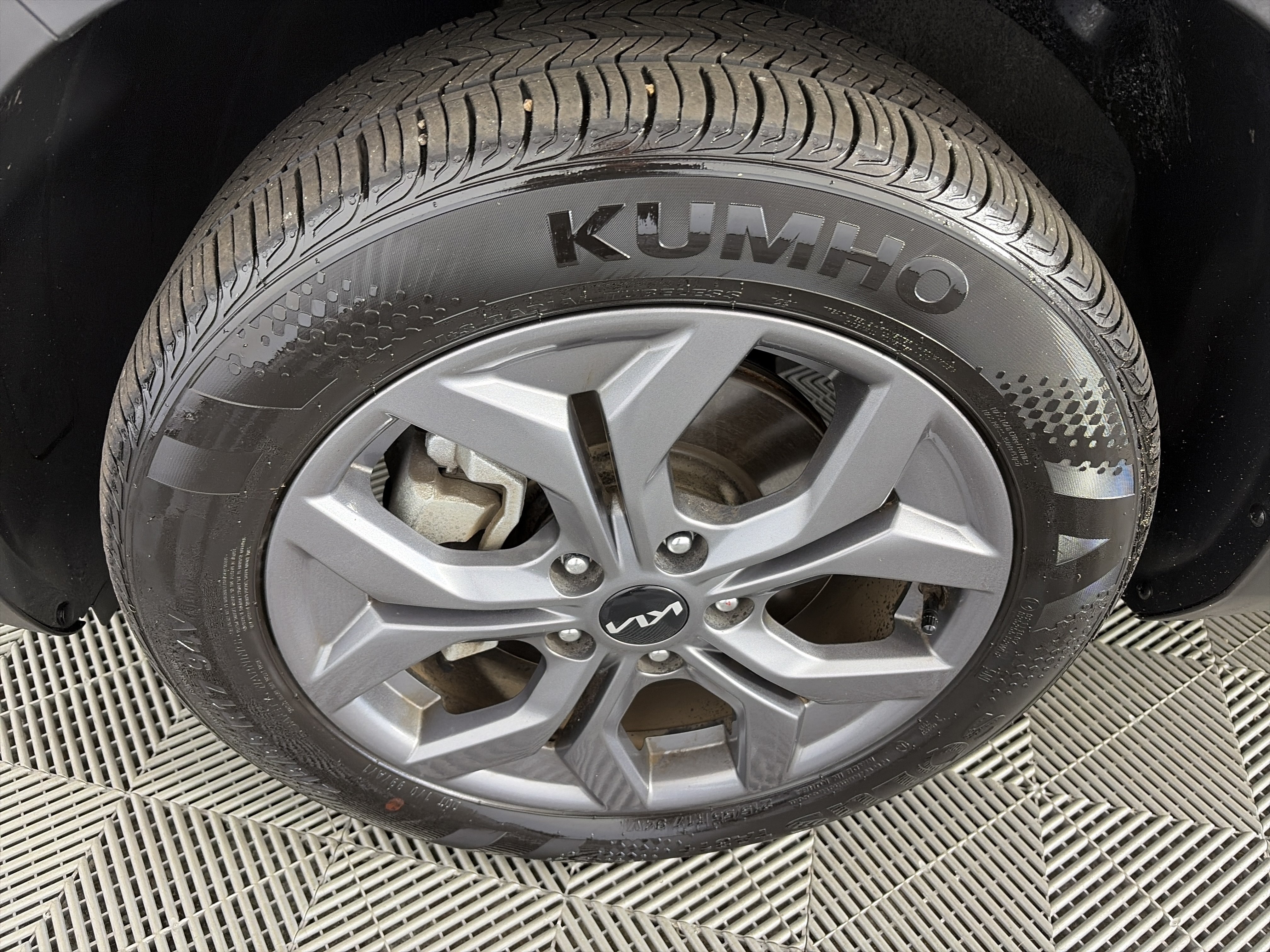 Certified 2024 Kia Seltos S AWD/4WD image 13