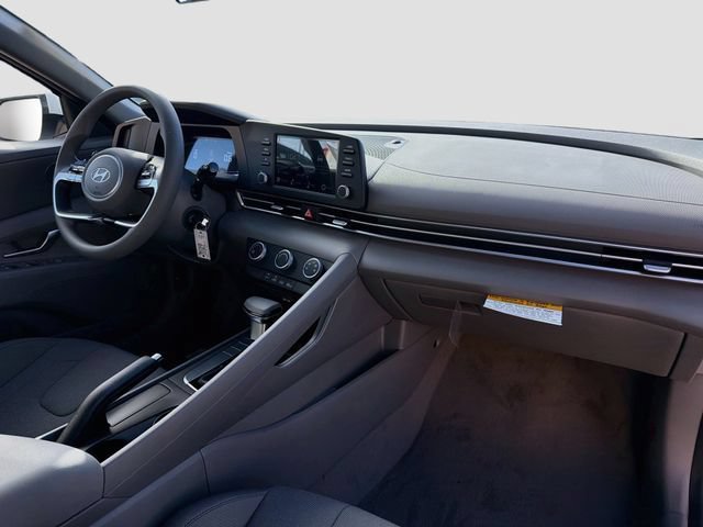 New 2026 Hyundai Elantra SE FWD image 35