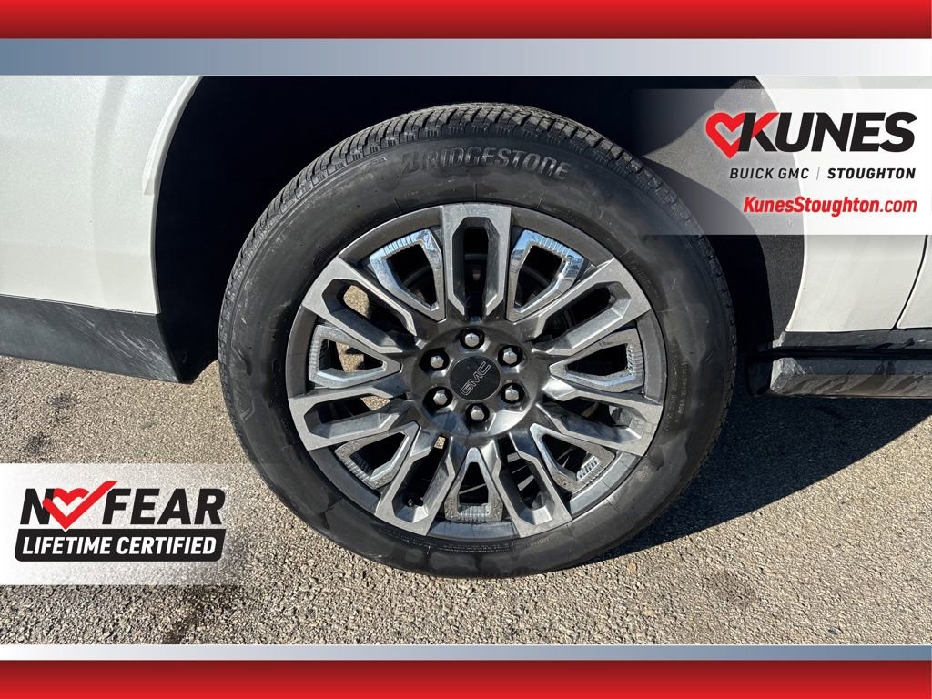 Used 2023 GMC Yukon XL Denali Ultimate image 14