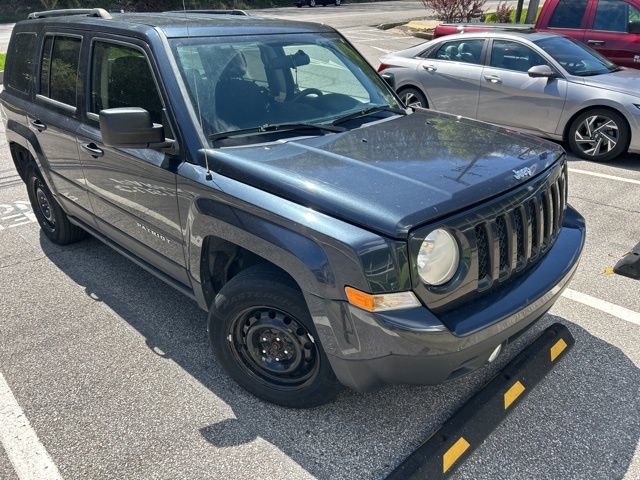 Used 2014 Jeep Patriot Sport w/ Power Value Group image 1