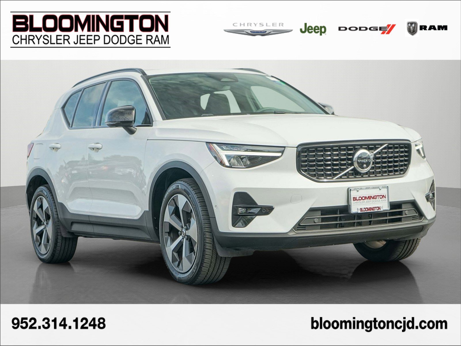 Used 2023 Volvo XC40 B5 Plus w/ Driver Assist Package