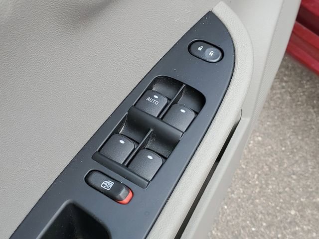 Used 2008 Saturn Aura XE FWD image 9