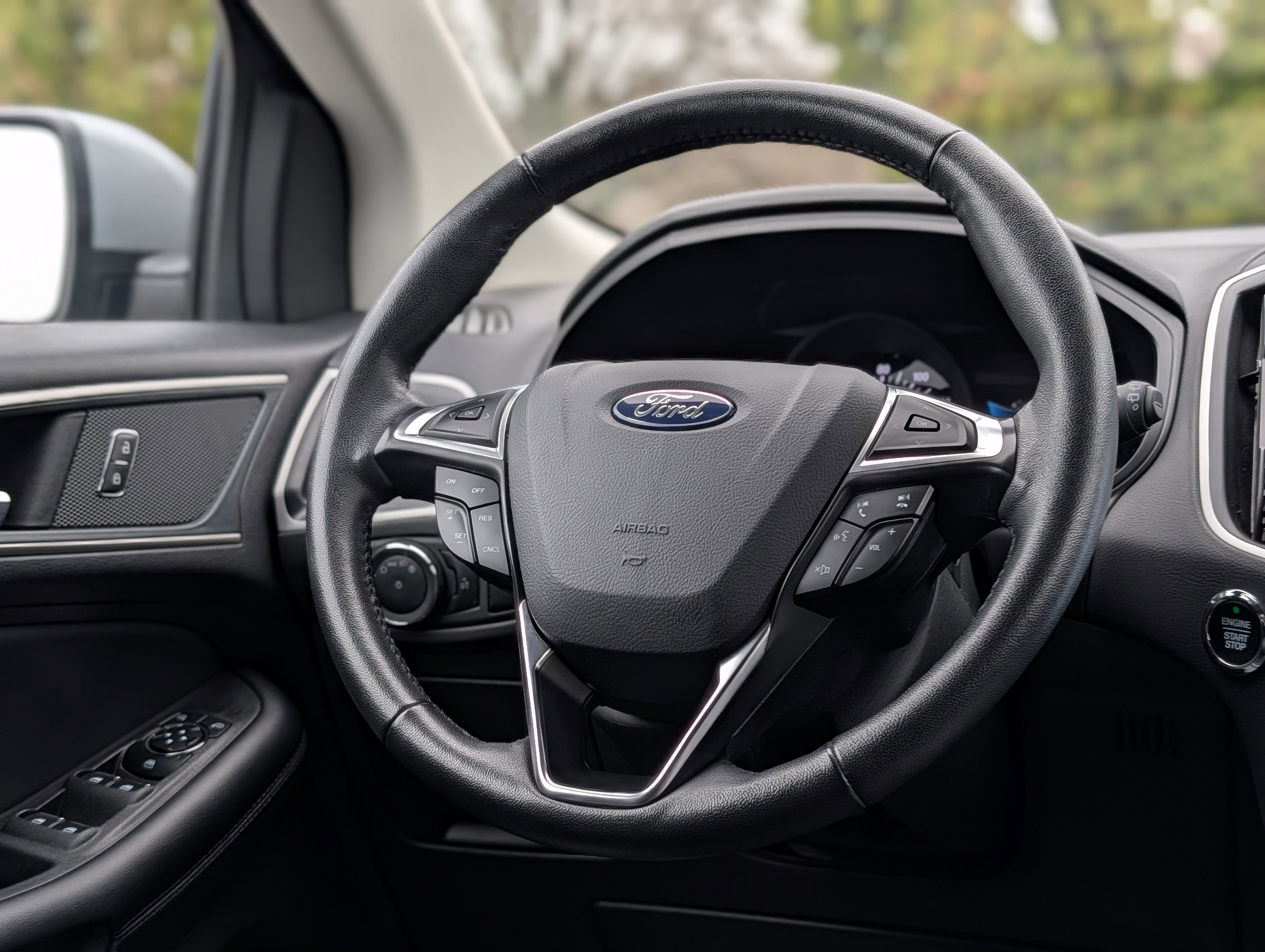 Used 2024 Ford Edge SEL image 14