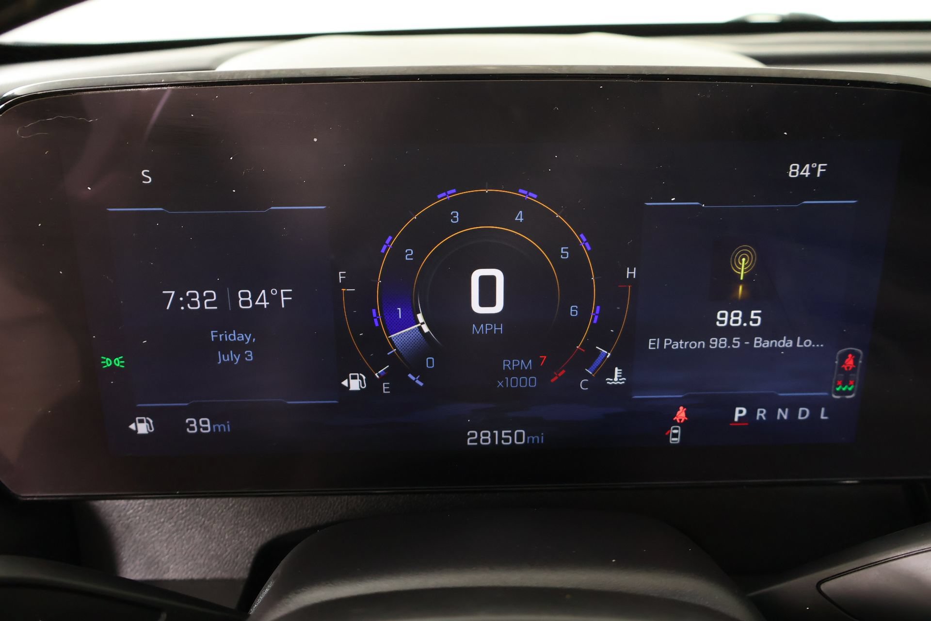 Used 2025 Chevrolet Traverse LT FWD image 4
