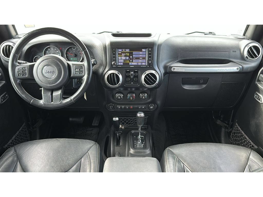 Used 2017 Jeep Wrangler Unlimited Sahara w/ Connectivity Group AWD/4WD image 20