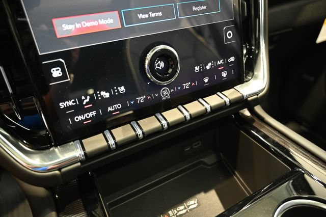 New 2026 GMC Yukon XL Elevation w/ Elevation Premium Package AWD/4WD image 18