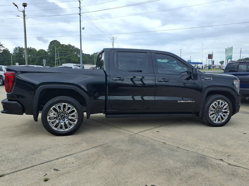 Used 2024 GMC Sierra 1500 Denali Ultimate AWD/4WD image 8