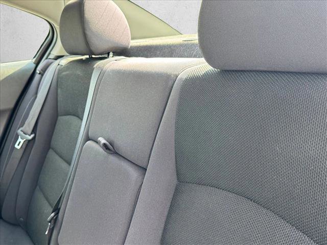 Used 2014 Chevrolet Cruze LT FWD image 13