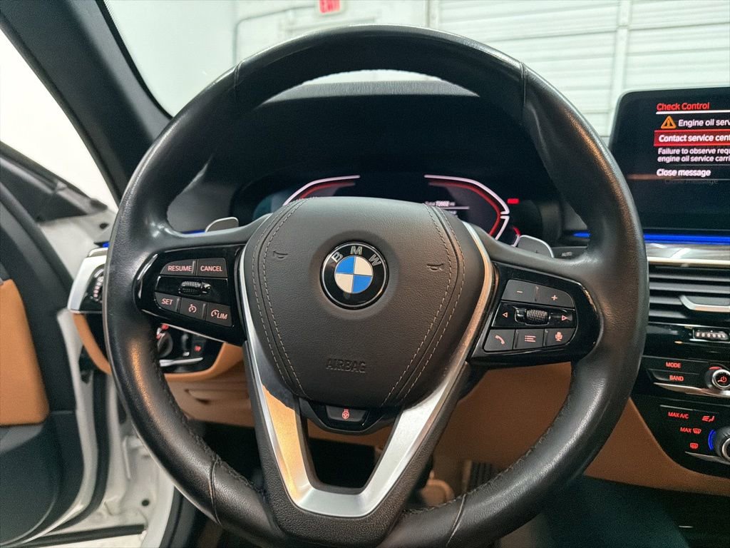 Used 2021 BMW 540i w/ Premium Package image 16