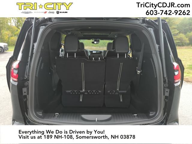 New 2026 Chrysler Pacifica Limited w/ S Appearance Package image 22