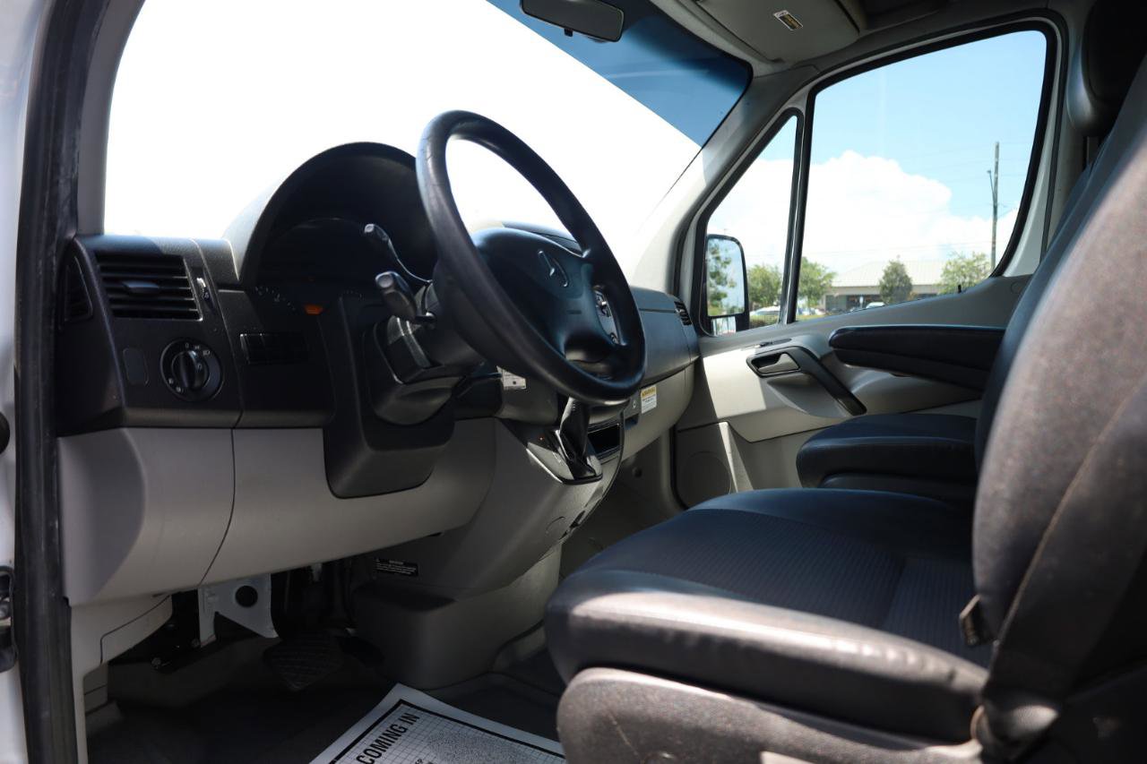 Used 2017 Mercedes-Benz Sprinter 2500 image 8