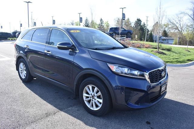 Used 2019 Kia Sorento LX image 1
