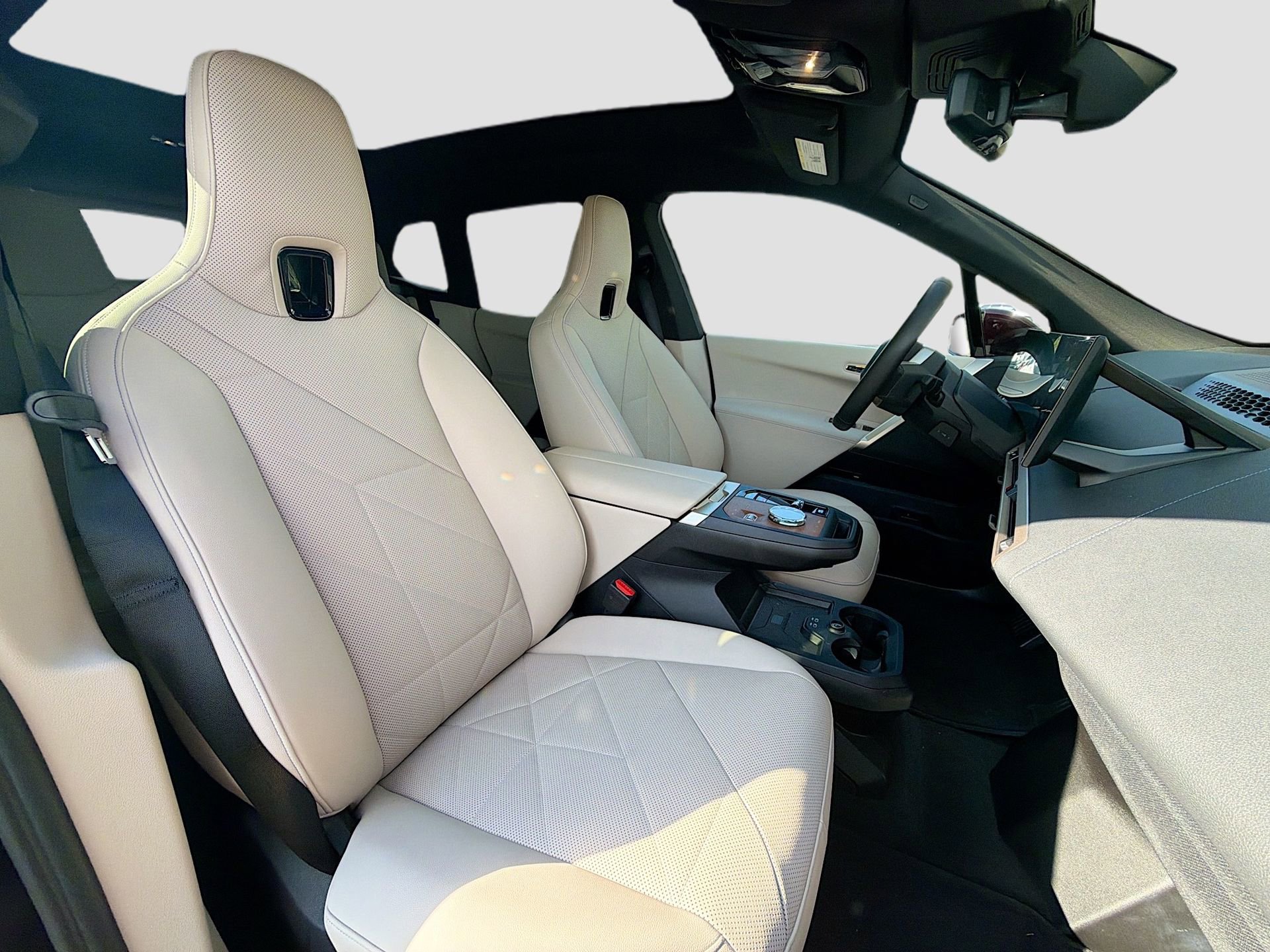 Certified 2025 BMW iX xDrive50 w/ Premium Package image 17