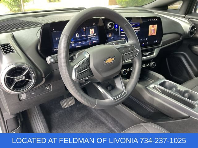 Certified 2025 Chevrolet Equinox EV LT FWD image 10