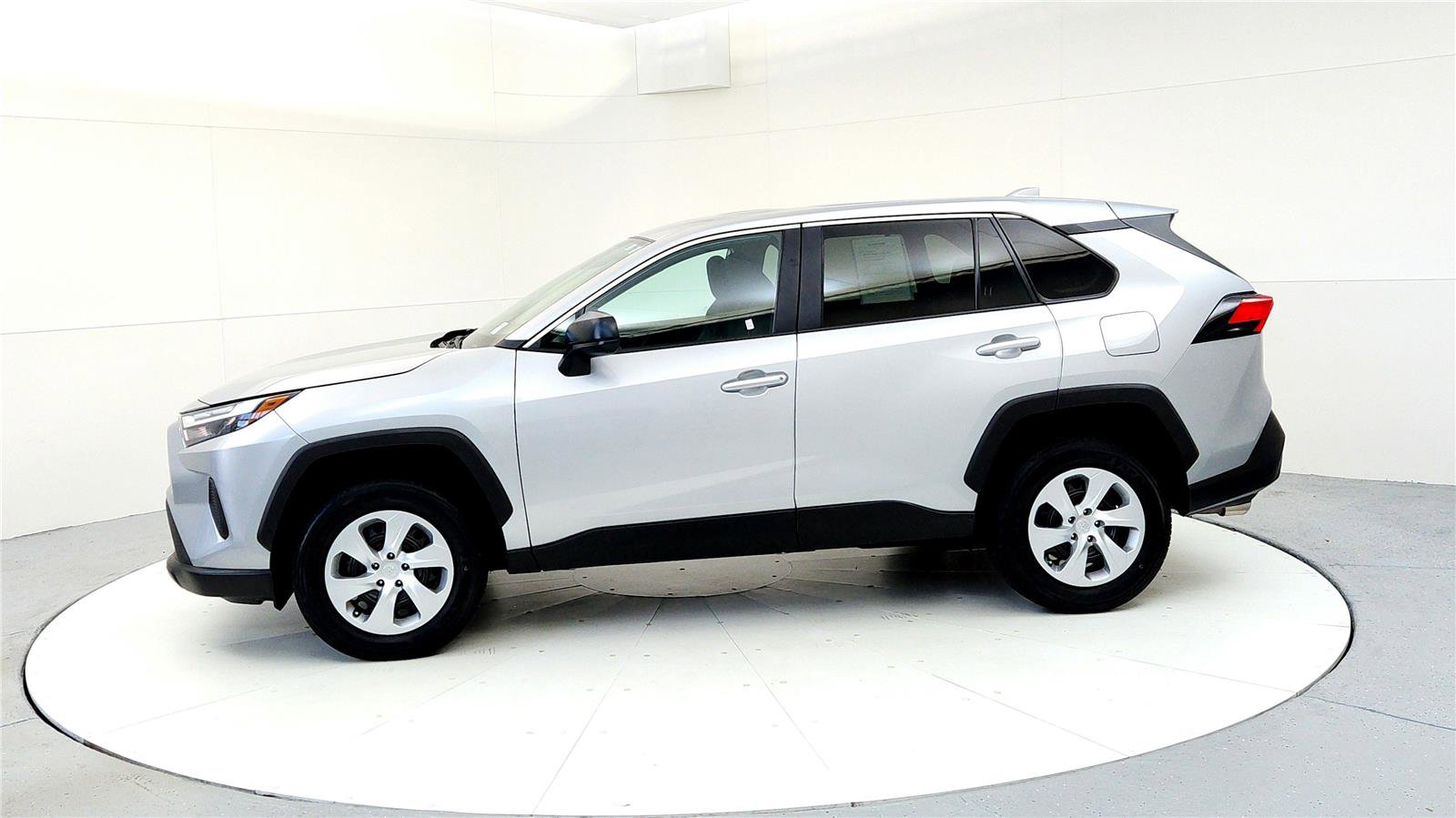 Certified 2023 Toyota RAV4 LE image 3