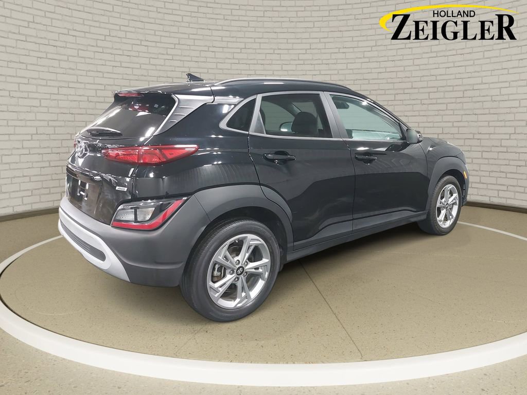 Used 2023 Hyundai Kona SEL image 5
