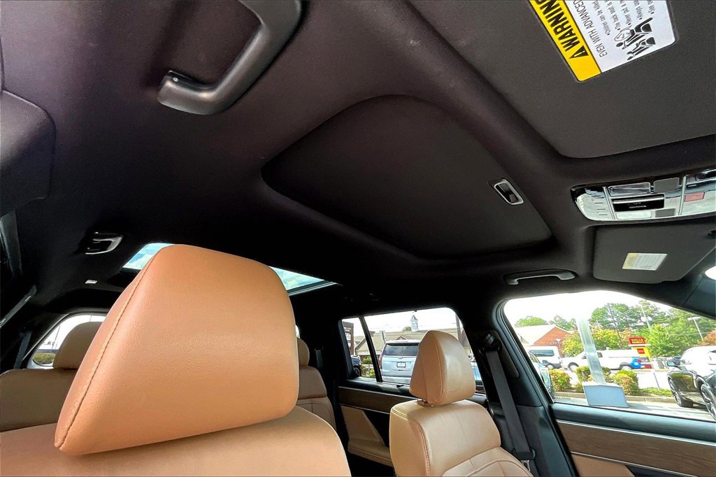 Used 2025 Hyundai Santa Fe Limited image 27