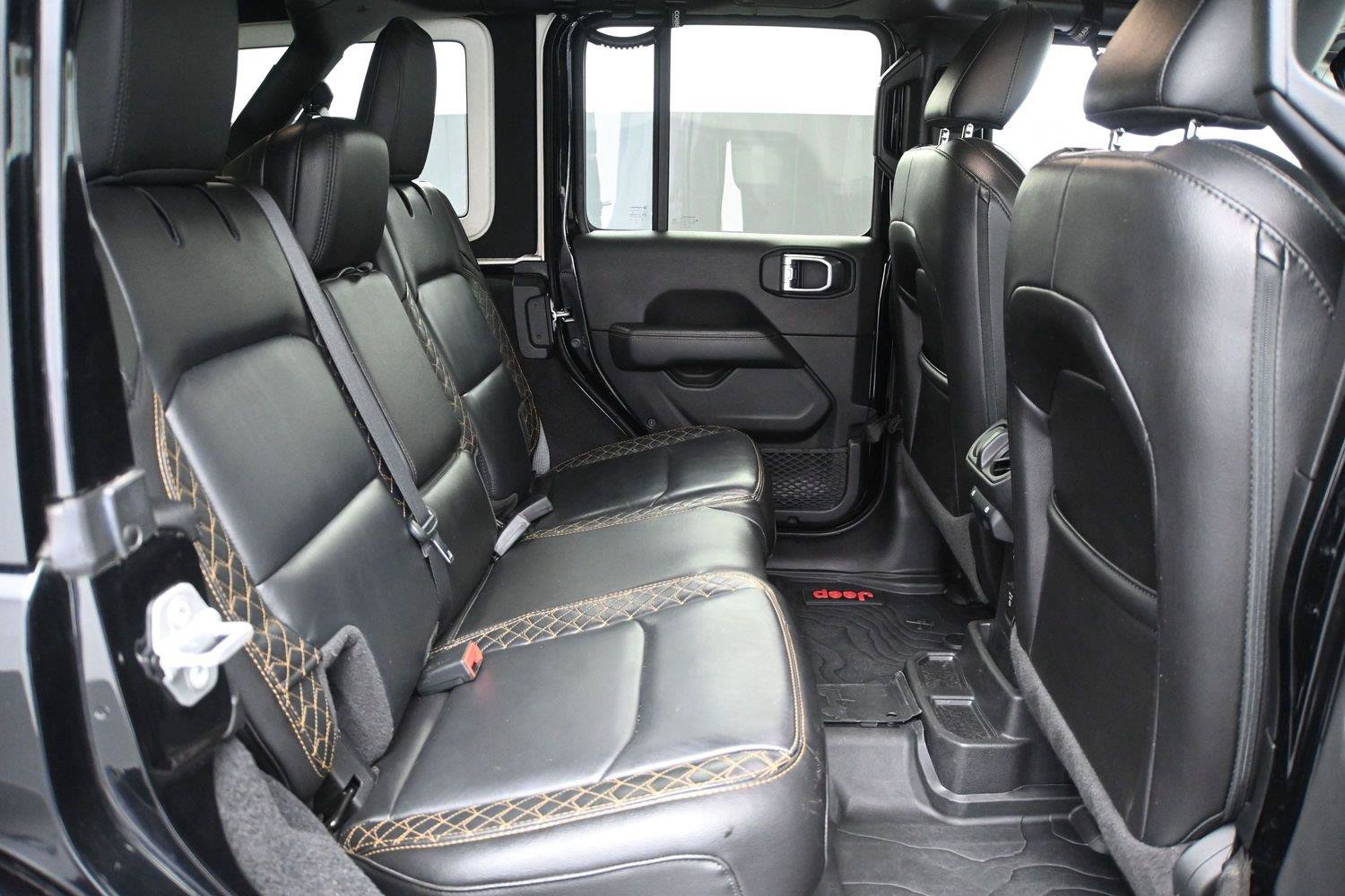 Used 2021 Jeep Wrangler Unlimited Sahara AWD/4WD image 20