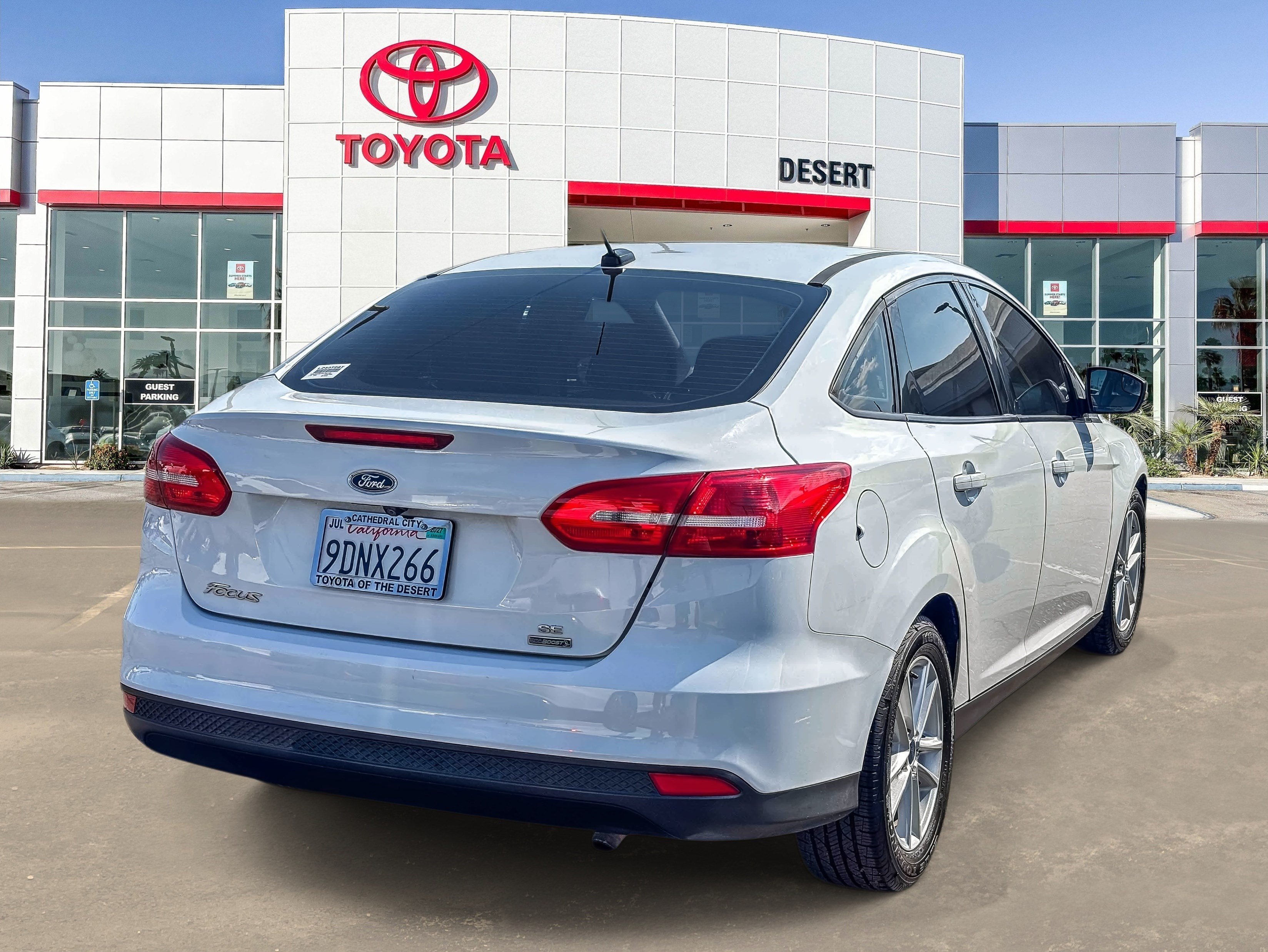 Used 2017 Ford Focus SE FWD image 7
