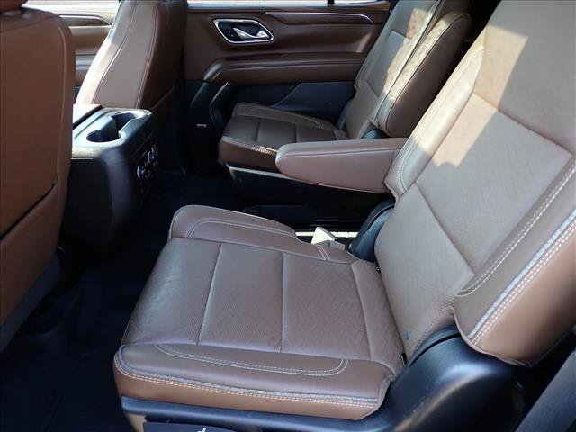 Used 2023 Chevrolet Tahoe High Country w/ Premium Package 2 AWD/4WD image 11