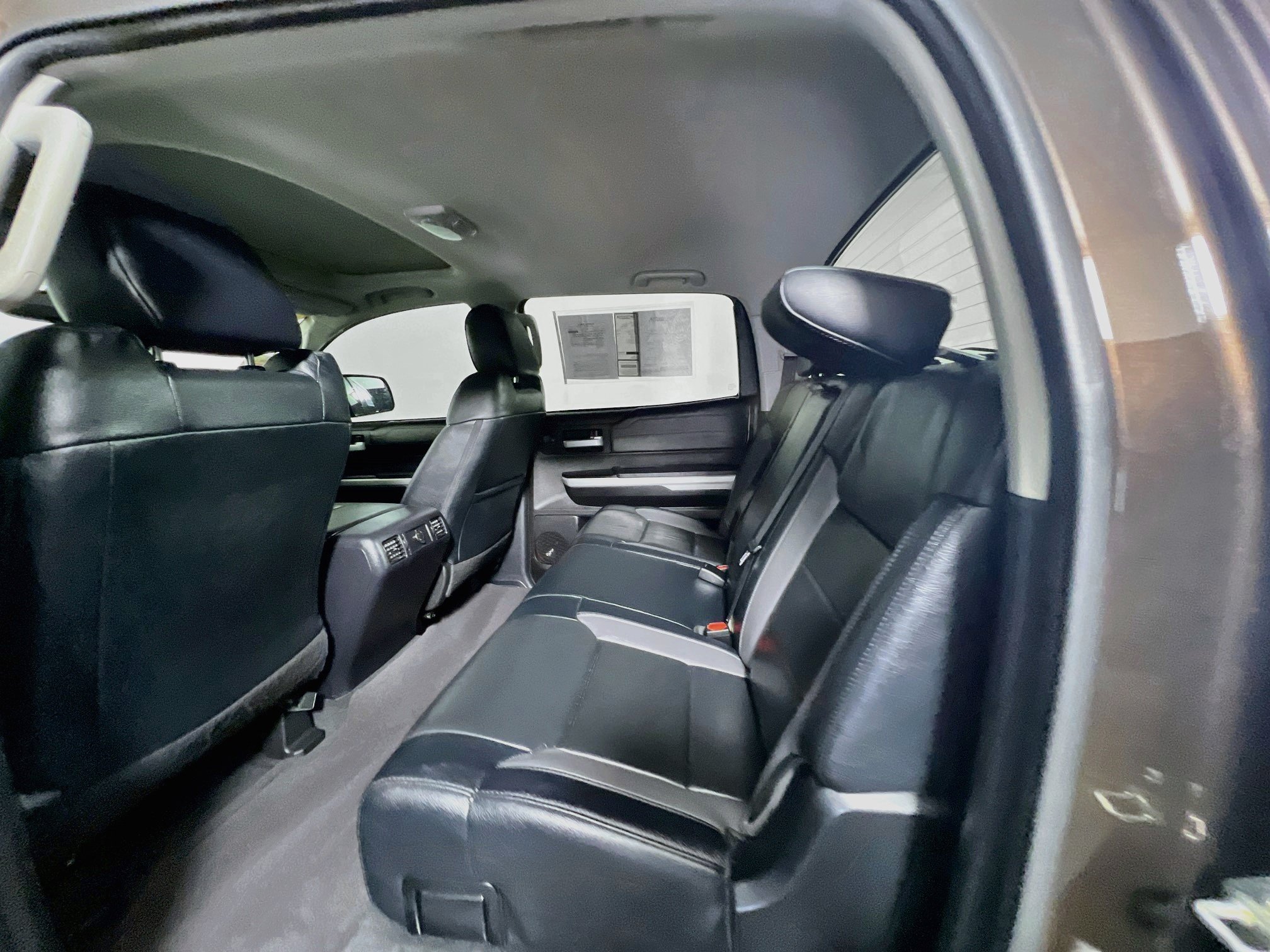 Used 2020 Toyota Tundra Limited w/ Limited Premium Package RWD image 28