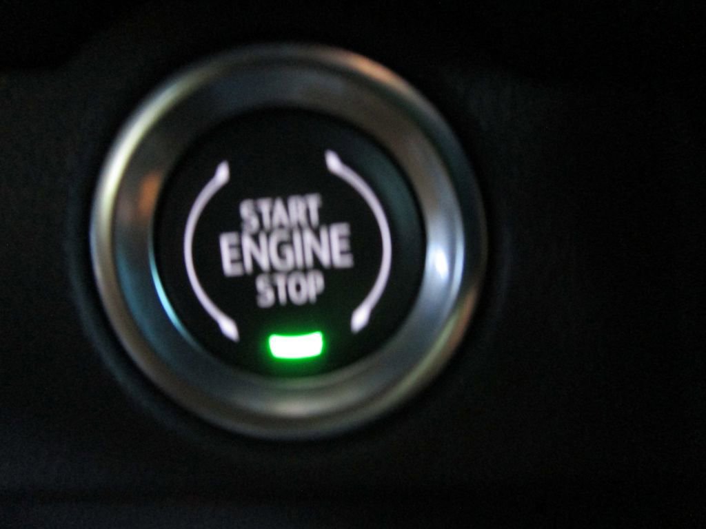 Used 2024 Chevrolet Traverse RS image 41