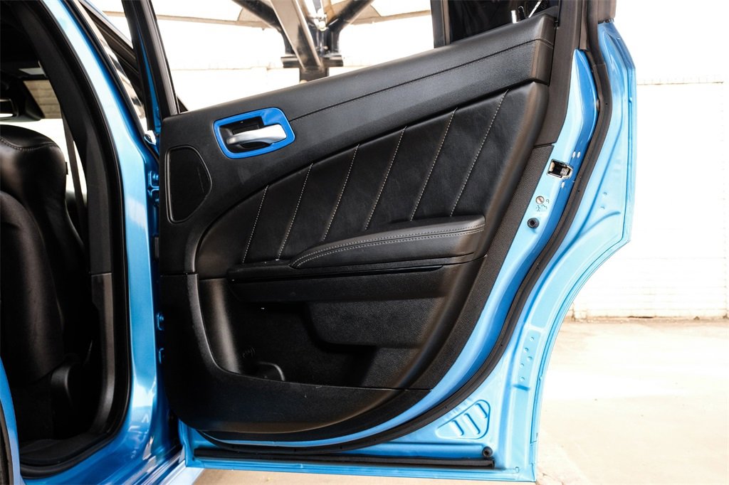 Used 2023 Dodge Charger R/T w/ Plus Group image 46