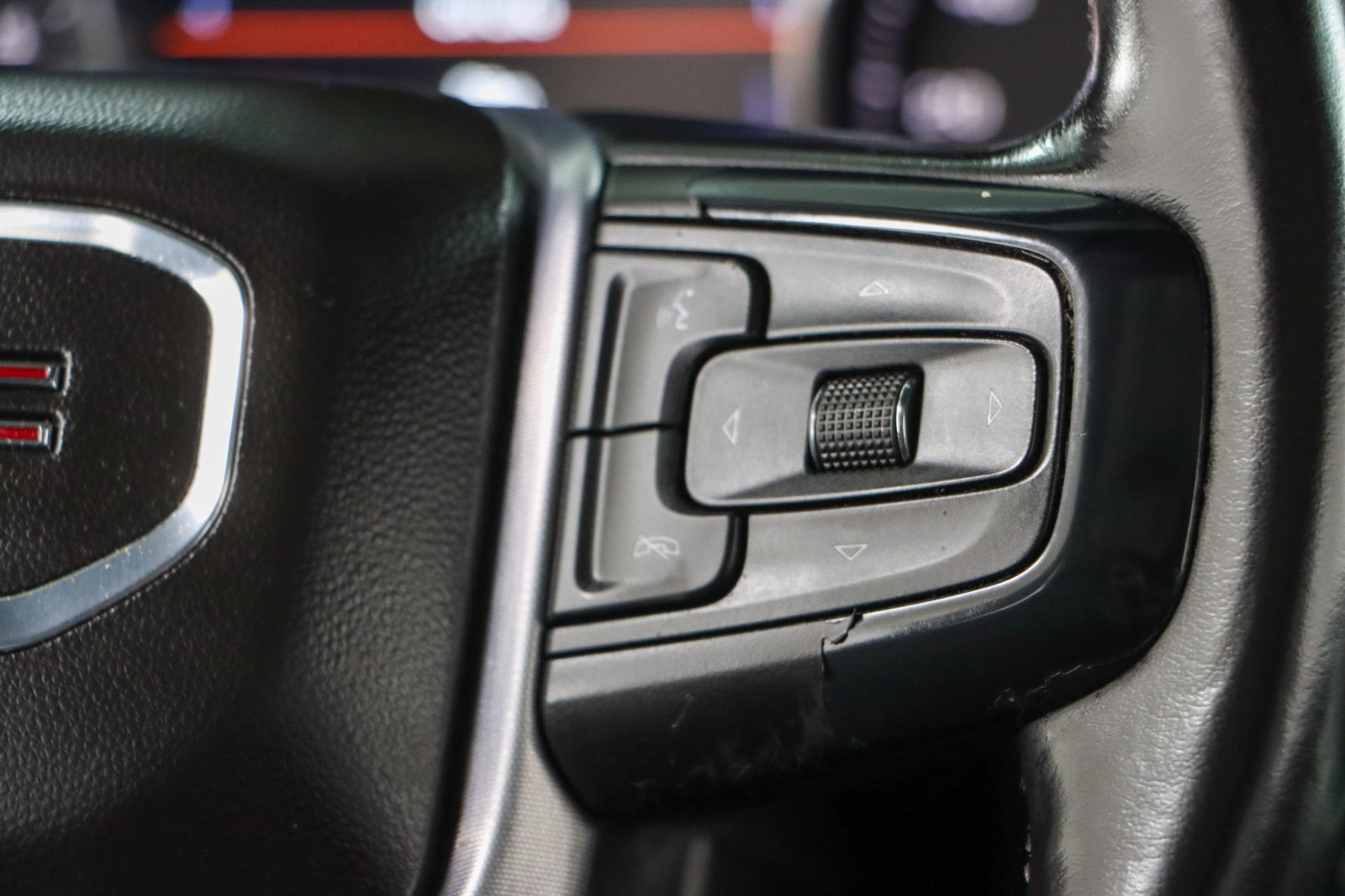 Used 2021 GMC Yukon SLT w/ SLT Luxury Plus Package image 15