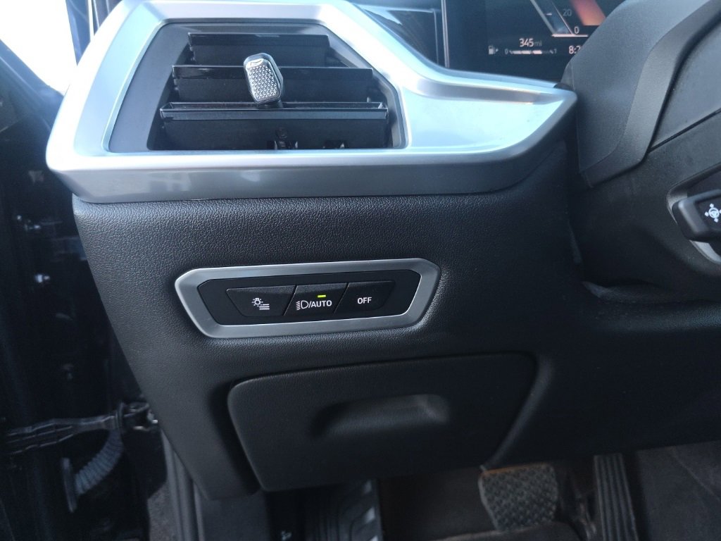 Used 2024 BMW X7 xDrive40i image 15