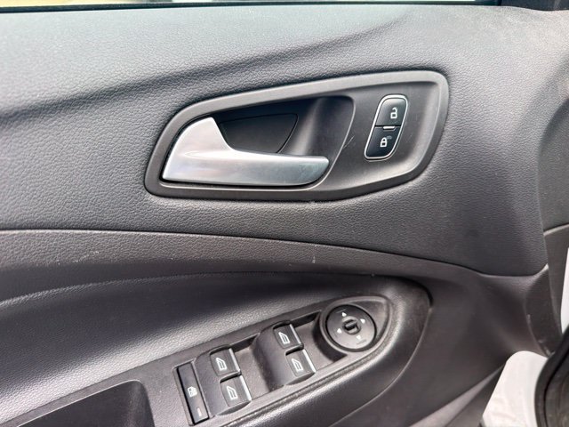 Used 2017 Ford Escape SE w/ SE Leather Comfort Package AWD/4WD image 8