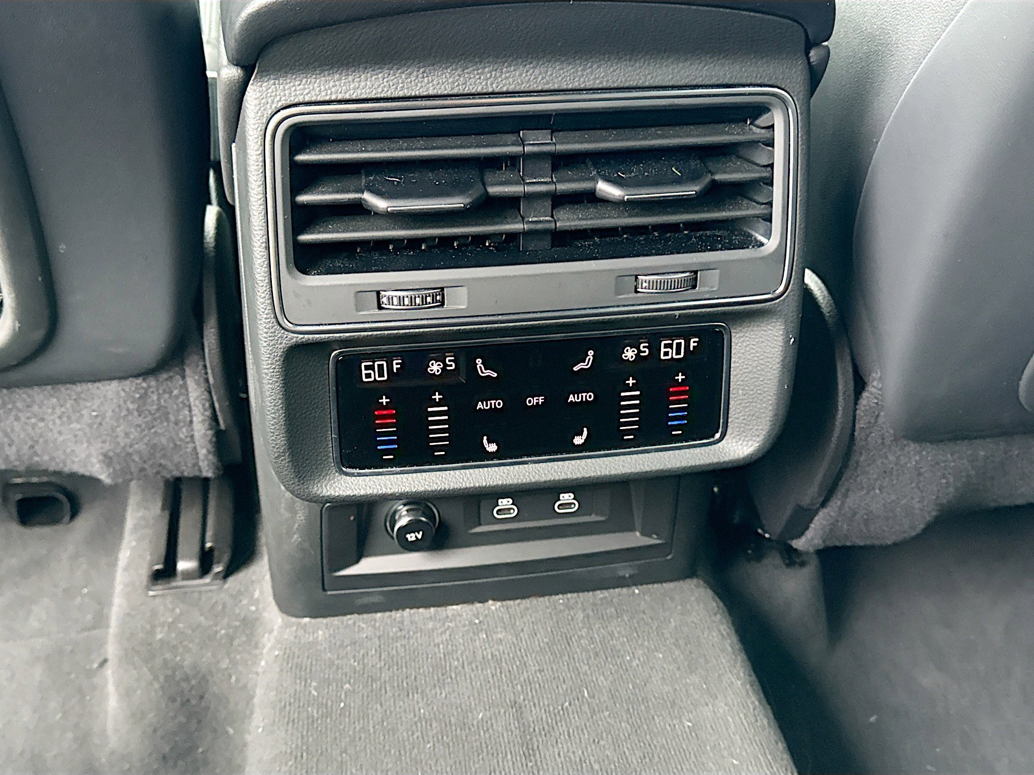 Used 2024 Audi Q7 Premium Plus image 19